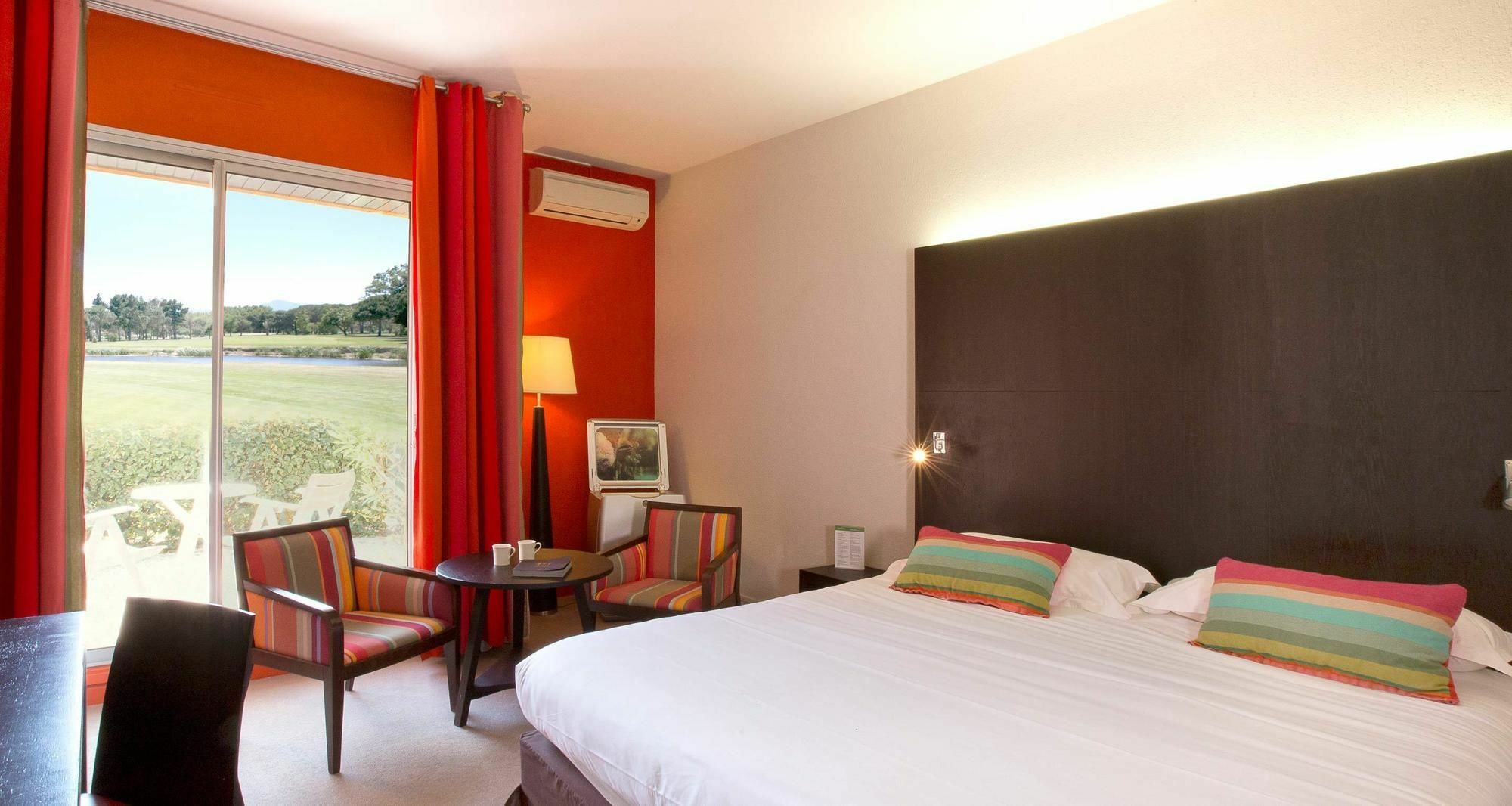Hotel Le Mas D'Huston Spa And Golf Saint-Cyprien  Extérieur photo